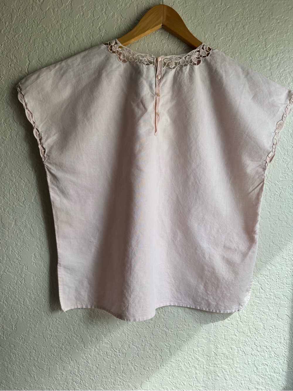 VNTG David Matthew linen blend cotton lace-Trim Embroidered  — Pale Pink - Picture 4 of 9
